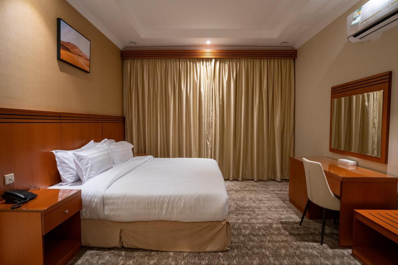 Safwa Taiba Suite اجنحة صفوة طيبه Медина Екстериор снимка