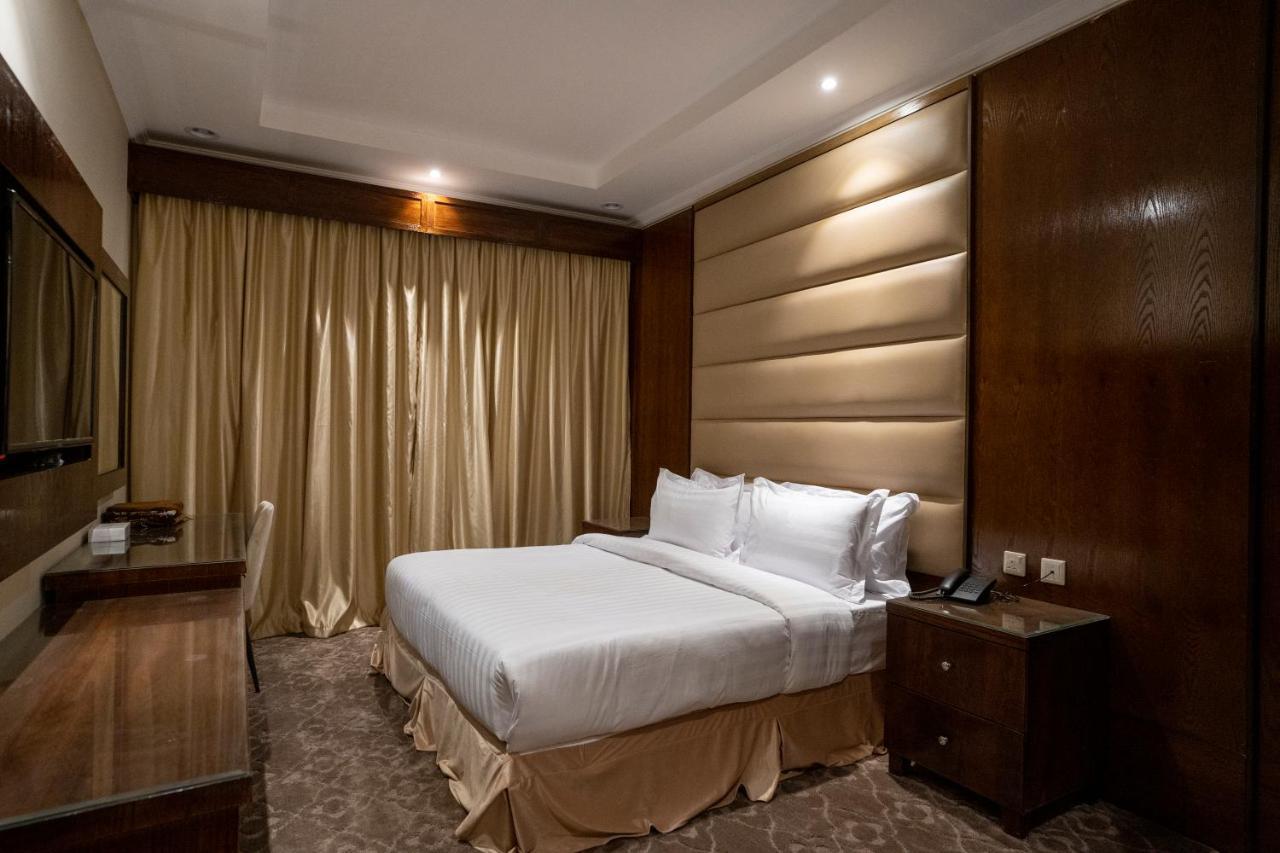 Safwa Taiba Suite اجنحة صفوة طيبه Медина Екстериор снимка